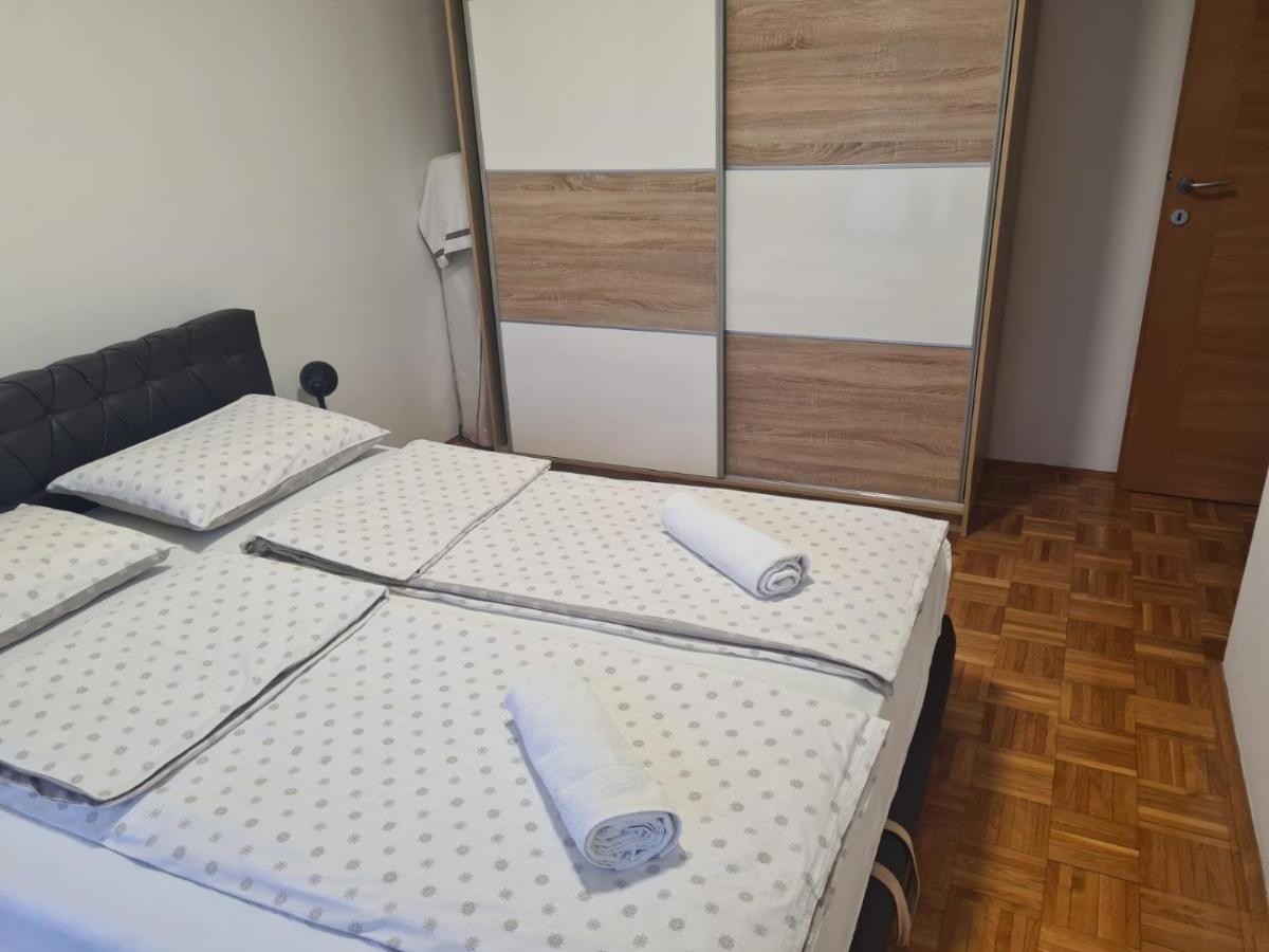 Appartement Apartman Bella à Doboj Extérieur photo